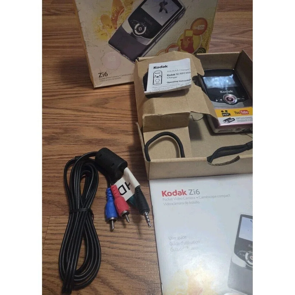 Kodak Zi6 HD Pocket Video Camera Camcorder Complete in Box Tested Works SD Card